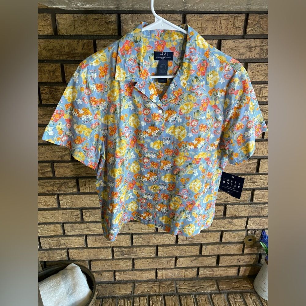 ‎Crazy horse nwt blouse